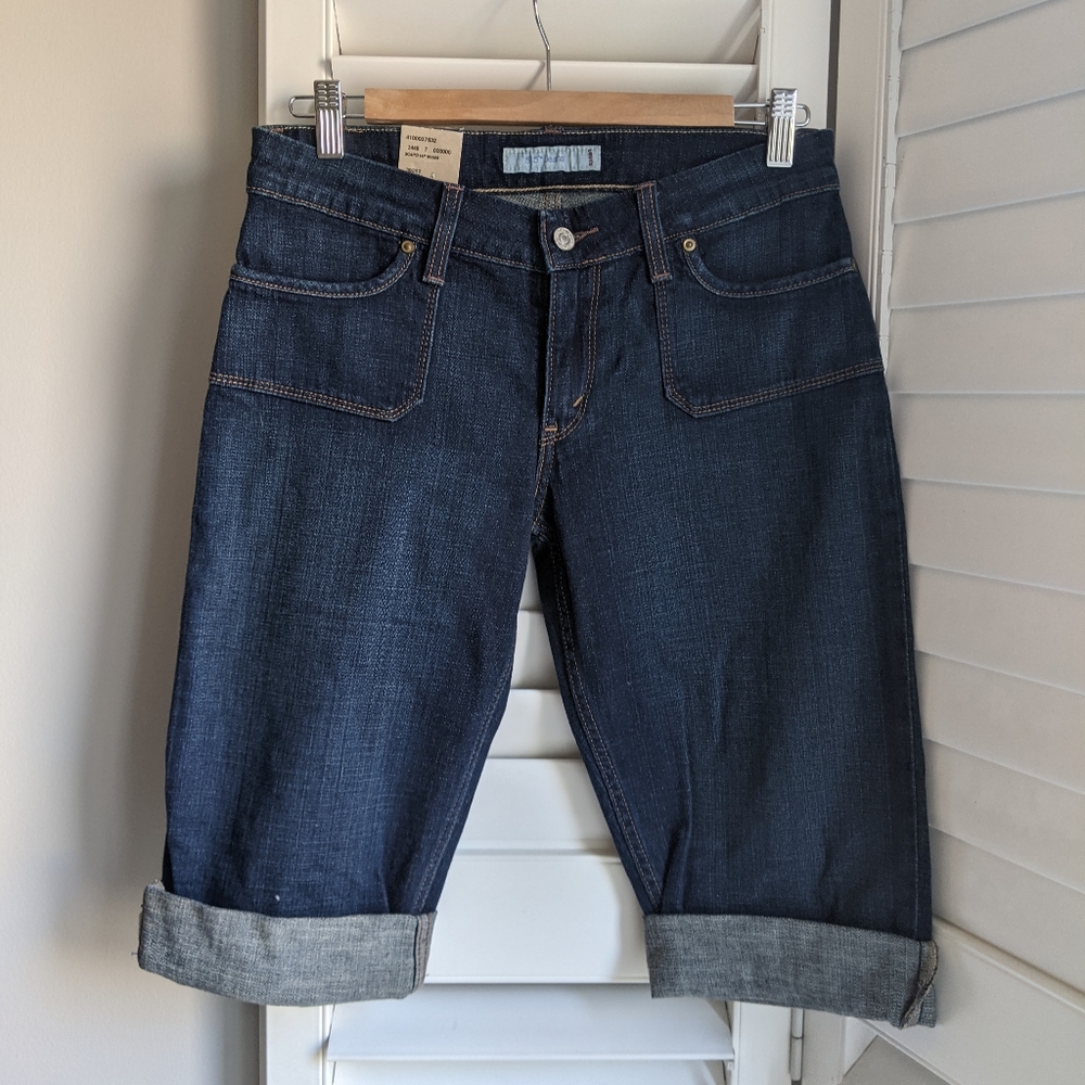 Levi's (Petite) Mid-rise Cuffed Bermuda Shorts